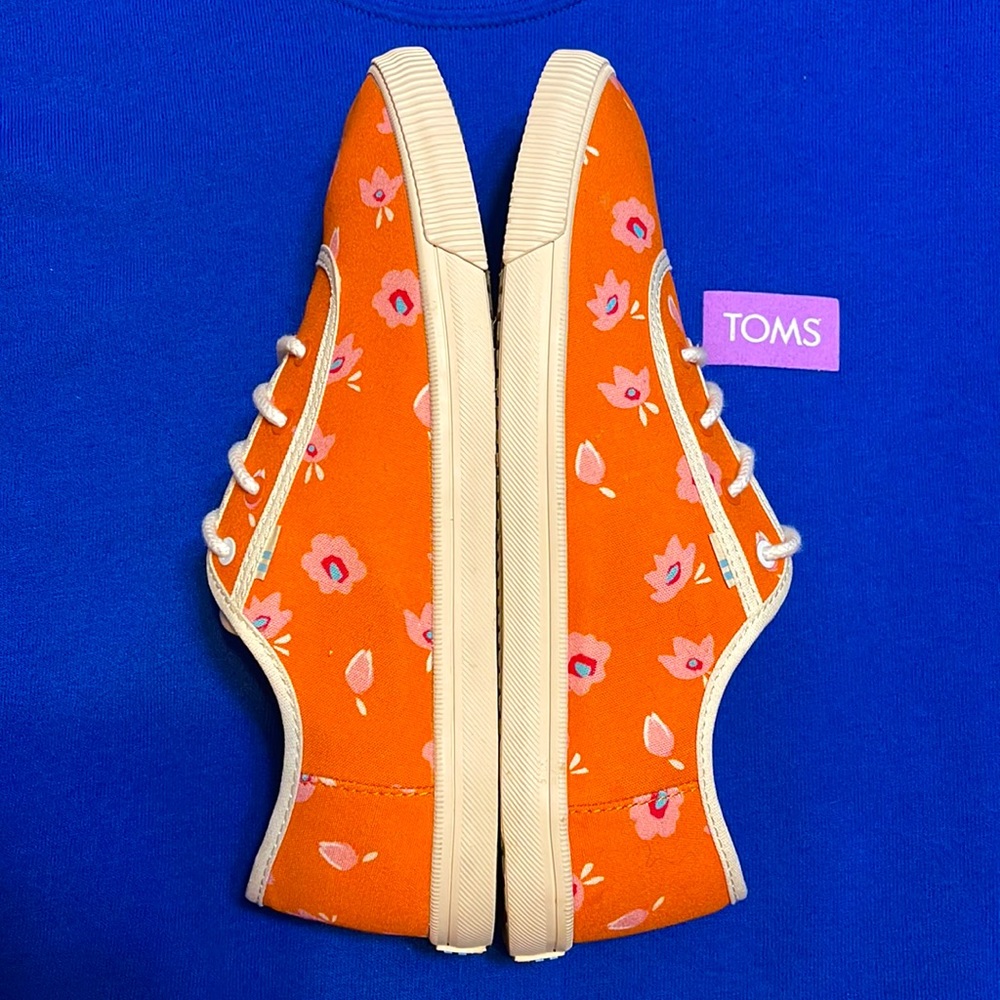 Toms Persimmon Shoes - Picture 2 of 5